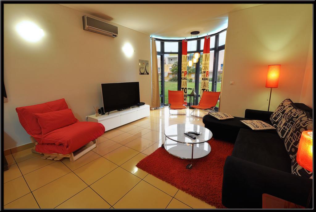 Orada Apartamentos Turisticos - Marina De Albufeira Room photo